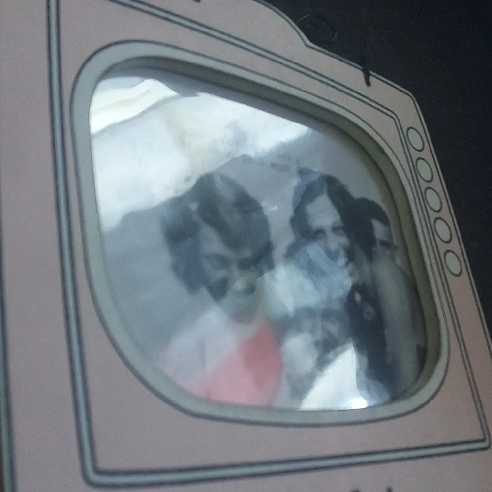 TV frame  pink white  